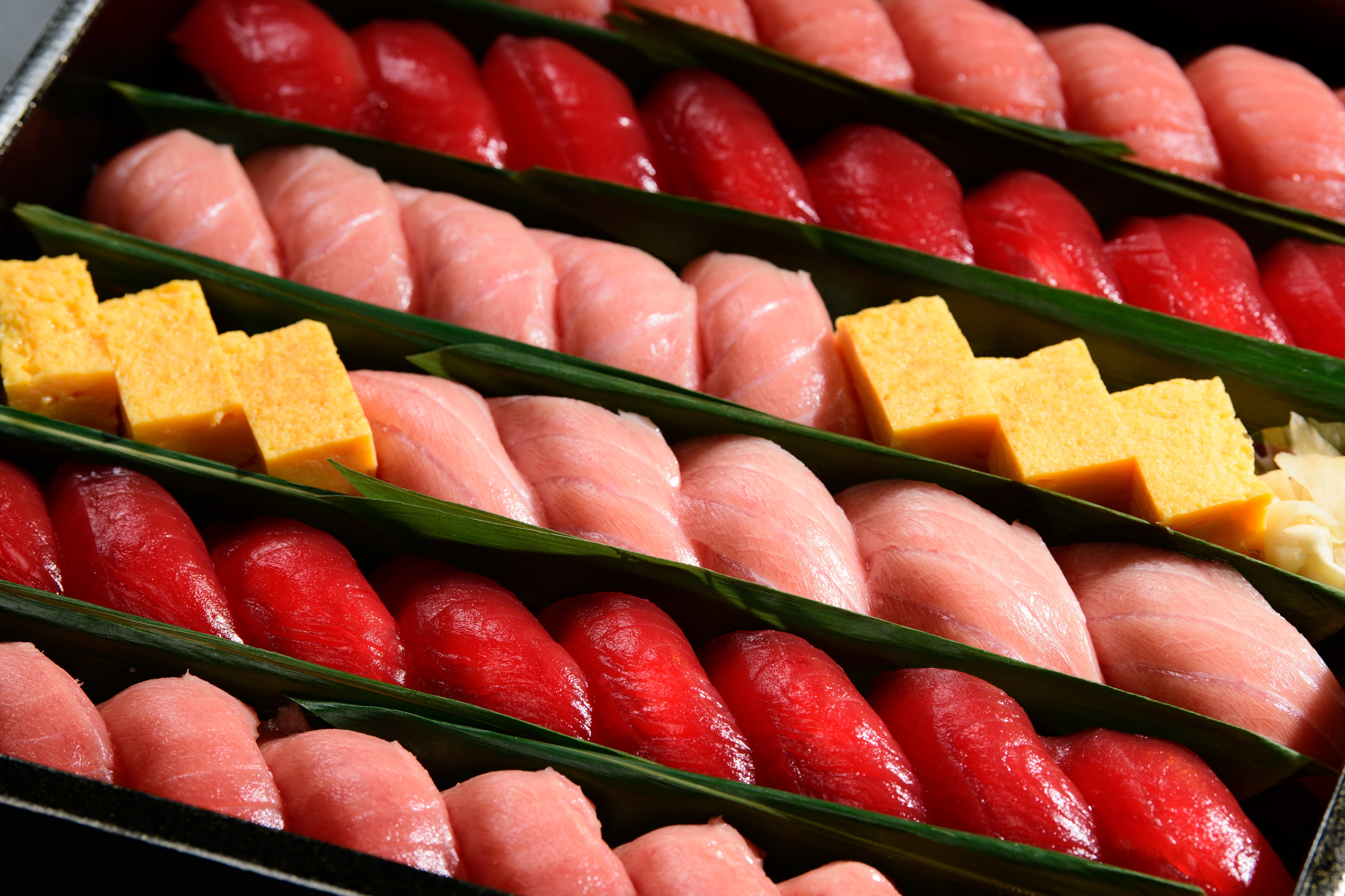 天然まぐろ寿司桶